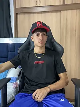  CamiloBass online show from February 20, 12:51 am