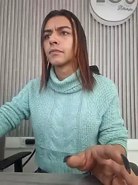 Snapshot of Maiskeen_Zamara chatting on December 9, 8:54 pm Maiskeen Zamara online show from December 9, 8:54 pm