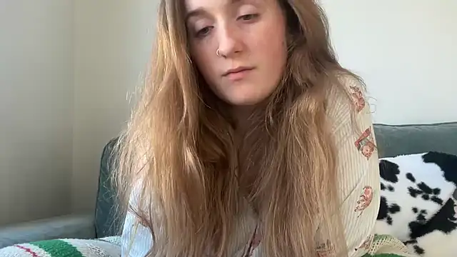 Snapshot of lilsbabyxo chatting on March 25, 4:35 pm lilsbabyxo online show from March 25, 4:35 pm