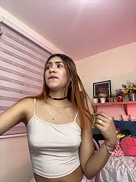 Snapshot of soy_sarah_ chatting on March 7, 6:24 am soy sarah online show from March 7, 6:24 am