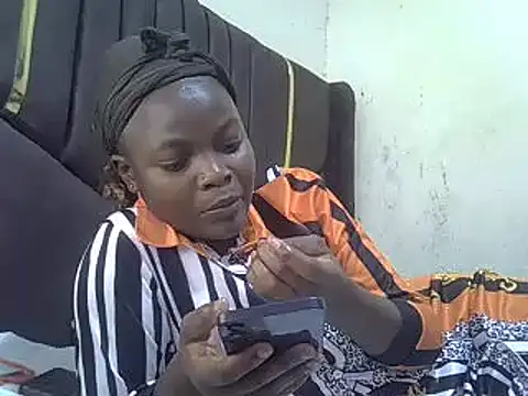 pretty vivy online show from March 21, 5:54 am