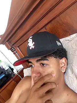 JoanG10 online show from October 10, 5:45 pm