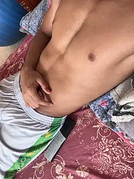 JoanG10 online show from March 6, 6:59 pm