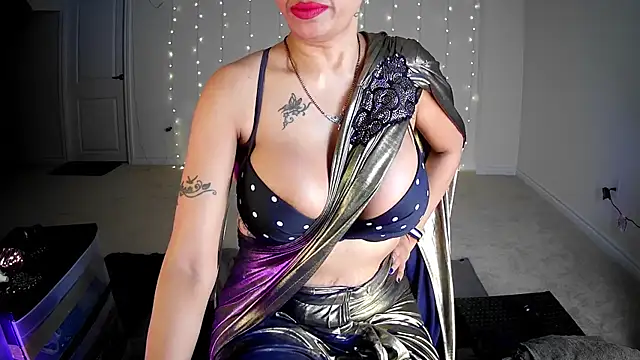 roma indobong temptress online show from February 18, 7:10 pm