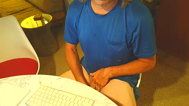 costanza7070 online show from July 19, 5:55 am