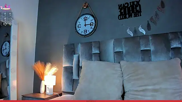 Snapshot of EngelStone chatting on February 13, 11:15 pm EngelStone online show from February 13, 11:15 pm