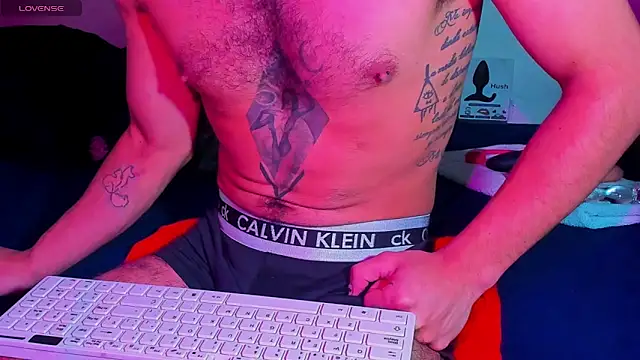 Piggy Eddy online show from February 21, 1:39 am