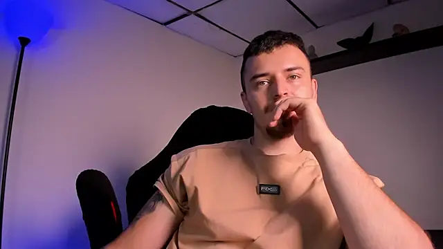 james connor2 online show from March 19, 7:18 pm