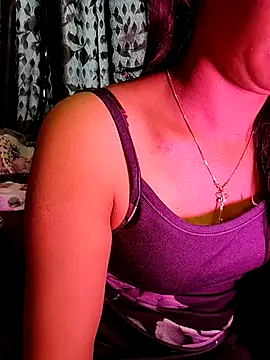 Snapshot of sexy-mohini chatting on February 17, 1:15 am sexy-mohini online show from February 17, 1:15 am