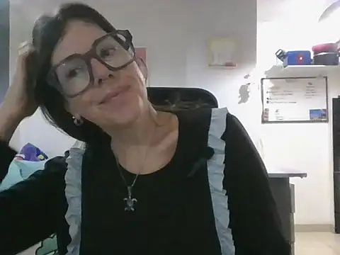 Snapshot of Calentandote chatting on May 25, 11:16 am Calentandote online show from May 25, 11:16 am