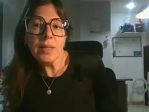 Snapshot of Calentandote chatting on July 6, 8:55 am Calentandote online show from July 6, 8:55 am
