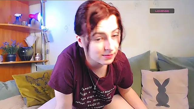 Snapshot of Caroline1995 chatting on November 9, 8:01 am Caroline1995 online show from November 9, 8:01 am