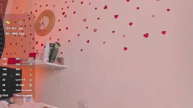 TiffanyWright online show from April 11, 7:51 pm