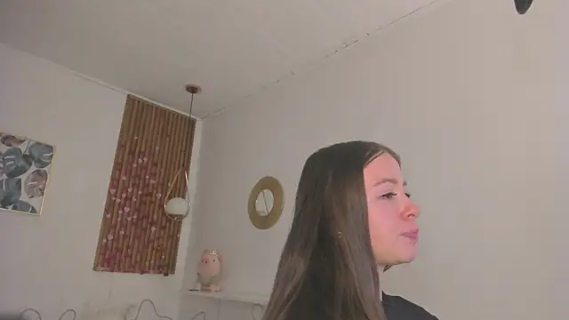 Snapshot of TiffanyWright chatting on July 26, 2:46 pm TiffanyWright online show from July 26, 2:46 pm