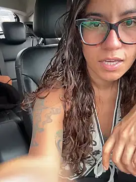 ValeriEvan online show from March 30, 9:05 pm