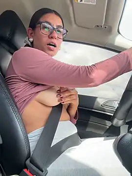 ValeriEvan online show from April 12, 8:03 pm