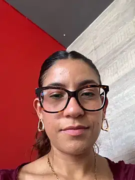 Snapshot of ValeriEvan chatting on May 22, 6:46 pm ValeriEvan online show from May 22, 6:46 pm