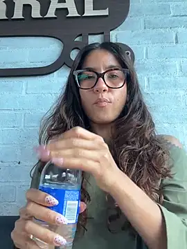 Snapshot of ValeriEvan chatting on May 25, 6:36 pm ValeriEvan online show from May 25, 6:36 pm