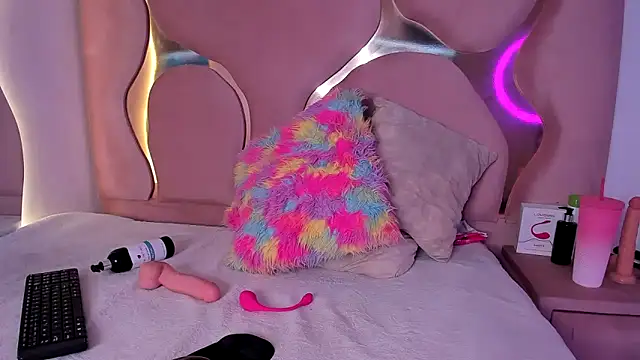 Snapshot of MaiteHT chatting on March 3, 4:46 pm MaiteHT online show from March 3, 4:46 pm