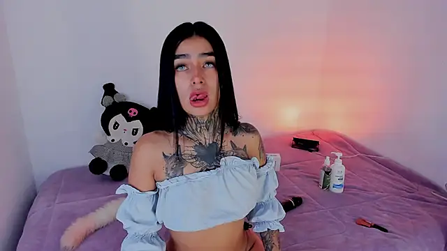 shadowcatt  online show from December 5, 6:44 pm