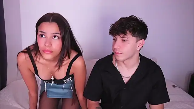 Snapshot of Nicky_and_Blake chatting on December 12, 7:48 pm Nicky and Blake online show from December 12, 7:48 pm