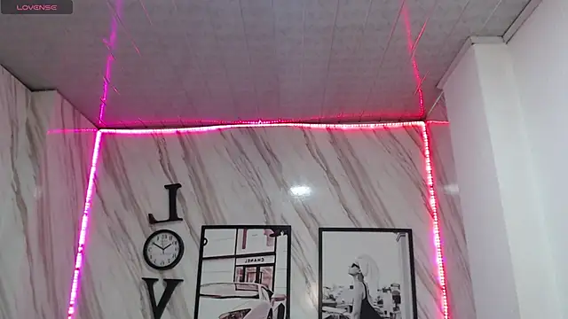  samantha b online show from December 20, 12:38 pm