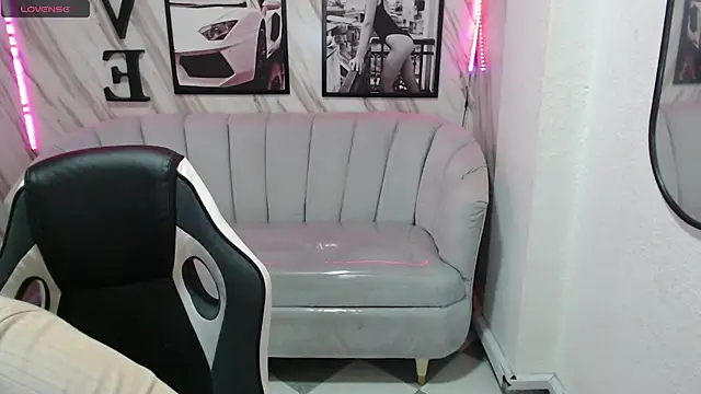  samantha b online show from December 28, 12:35 pm