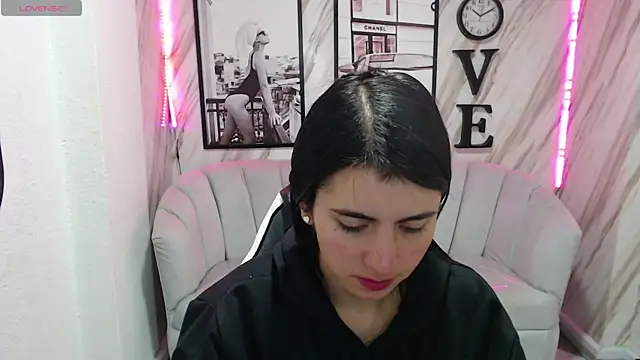  samantha b online show from January 3, 12:41 pm