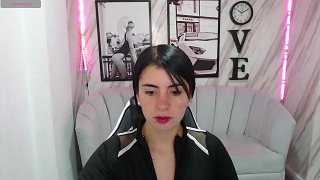  samantha b online show from January 8, 12:47 pm