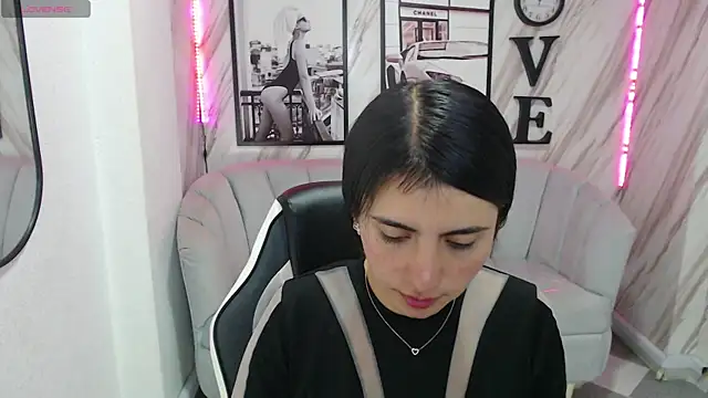  samantha b online show from February 4, 12:55 pm