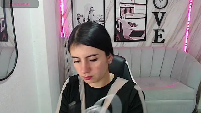  samantha b online show from March 8, 12:52 pm