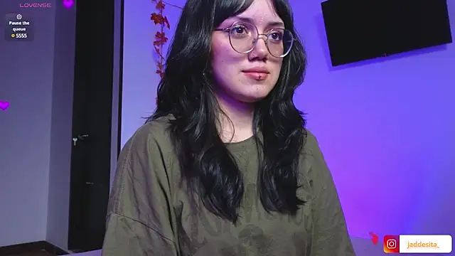 suzumi   online show from February 1, 9:43 am