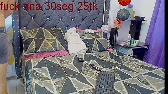 leoytessa 10 online show from March 12, 3:18 pm