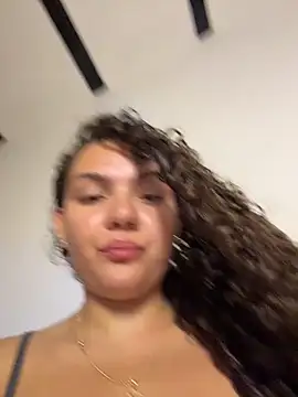 Snapshot of eva_y_marcelo chatting on May 10, 11:37 am eva y marcelo online show from May 10, 11:37 am