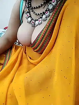 Snapshot of Diya_Chopra chatting on December 25, 7:14 am Diya Chopra online show from December 25, 7:14 am