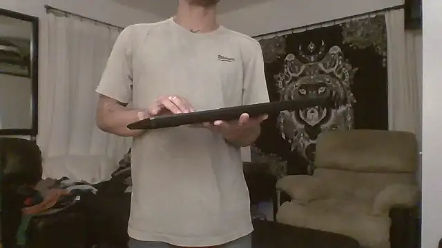 Snapshot of JohnnyDeep187 chatting on December 13, 7:15 am JohnnyDeep187 online show from December 13, 7:15 am