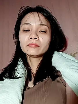 Cute20love20 online show from January 3, 7:39 pm