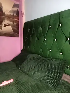 Snapshot of wildnastia chatting on December 9, 3:54 pm wildnastia online show from December 9, 3:54 pm