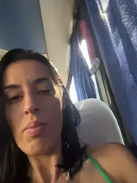 Snapshot of Catmila94 chatting on June 29, 3:01 pm Catmila94 online show from June 29, 3:01 pm