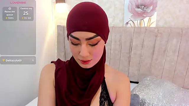 Snapshot of fatimarab chatting on October 28, 8:00 pm fatimarab online show from October 28, 8:00 pm