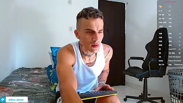 Snapshot of bray_hotboy777 chatting on April 26, 3:42 pm bray hotboy777 online show from April 26, 3:42 pm