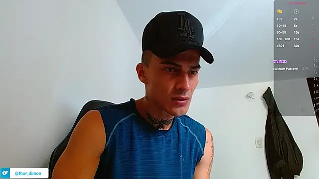 Snapshot of bray_hotboy777 chatting on May 2, 4:23 pm bray hotboy777 online show from May 2, 4:23 pm