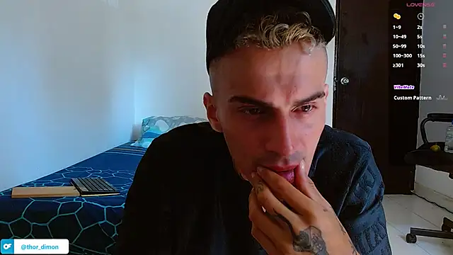 Snapshot of bray_hotboy777 chatting on June 19, 4:00 pm bray hotboy777 online show from June 19, 4:00 pm