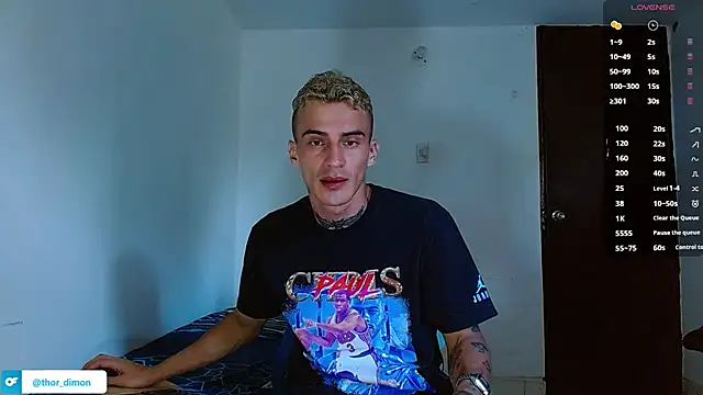 Snapshot of bray_hotboy777 chatting on June 25, 8:57 pm bray hotboy777 online show from June 25, 8:57 pm