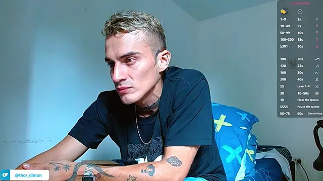 Snapshot of bray_hotboy777 chatting on June 26, 5:50 pm bray hotboy777 online show from June 26, 5:50 pm