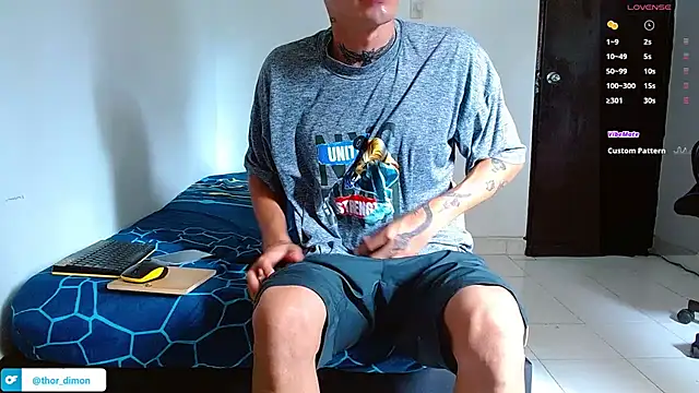 Snapshot of bray_hotboy777 chatting on July 3, 4:02 pm bray hotboy777 online show from July 3, 4:02 pm
