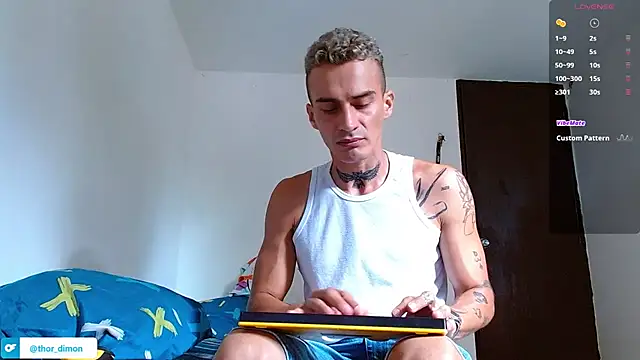 Snapshot of bray_hotboy777 chatting on July 5, 6:15 pm bray hotboy777 online show from July 5, 6:15 pm