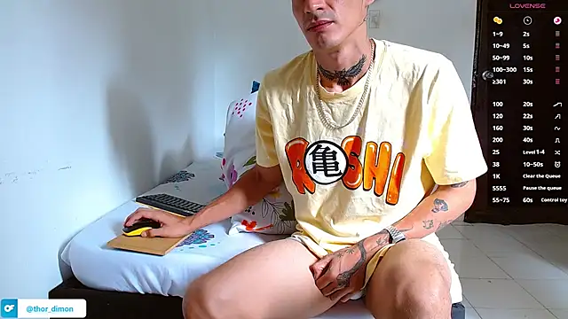 Snapshot of bray_hotboy777 chatting on July 19, 4:33 pm bray hotboy777 online show from July 19, 4:33 pm
