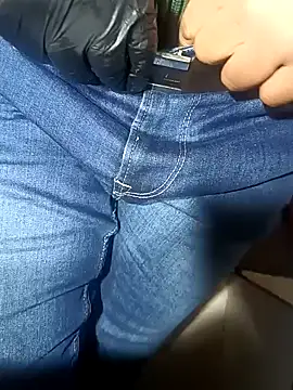 Snapshot of franko1987 chatting on January 22, 9:57 am franko1987 online show from January 22, 9:57 am