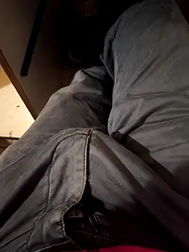 Snapshot of franko1987 chatting on February 1, 7:07 am franko1987 online show from February 1, 7:07 am